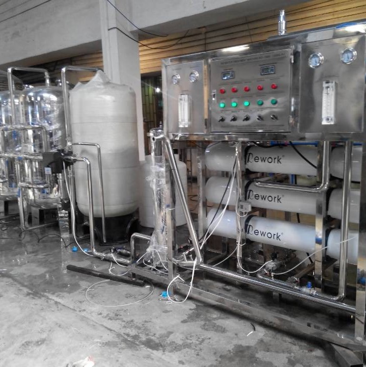 10 Reasons why purified water is better than mineral water 5 5000lph Reverse osmosis water treatment equipment