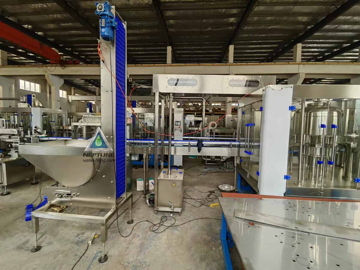 Water Filling Machine 7 water cap automatic loading and feeding equipment
